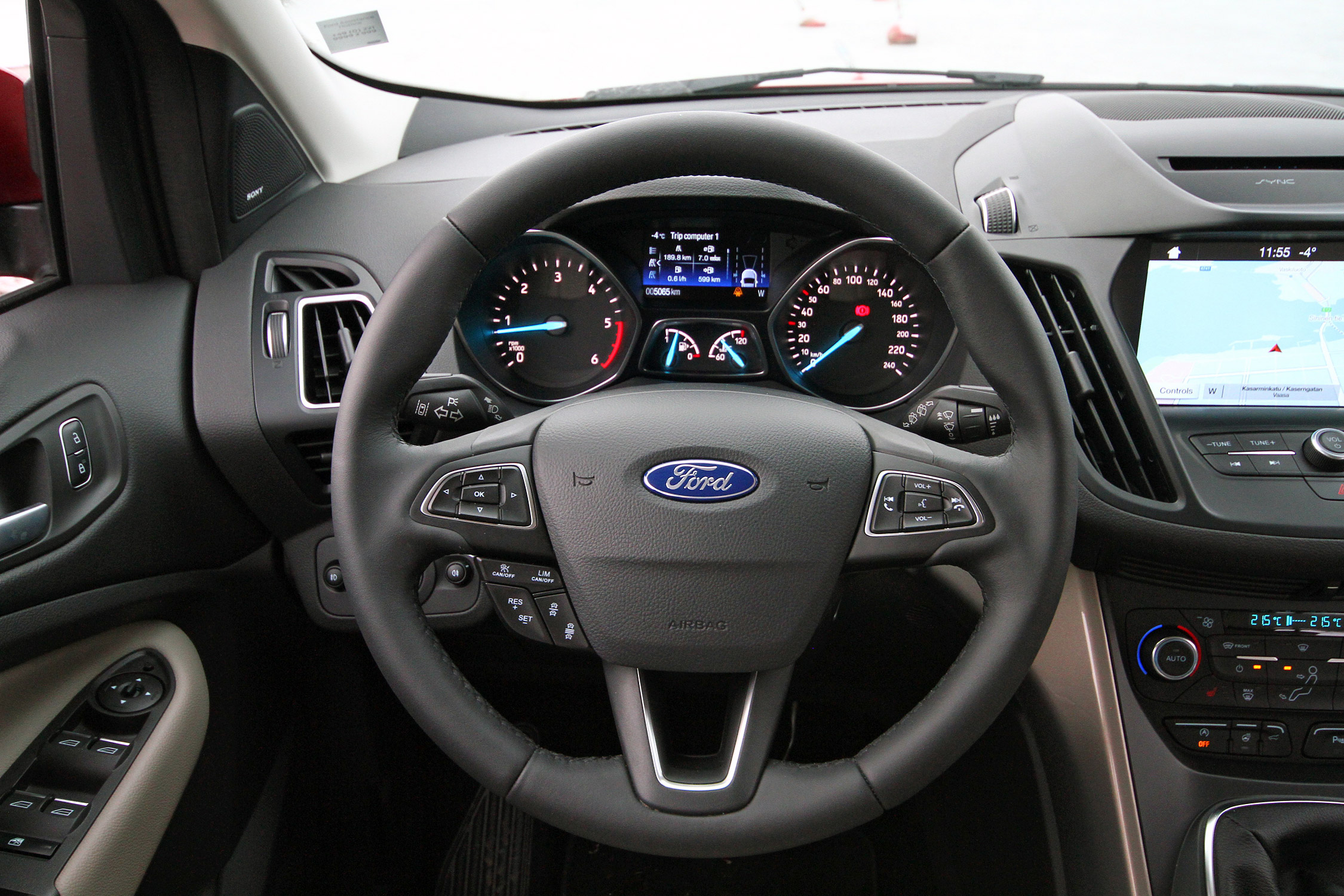 Okosabb, kényelmesebb: Ford Kuga 2016 15