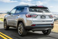 Jeep Compass: Renegade, nagyobbaknak 60