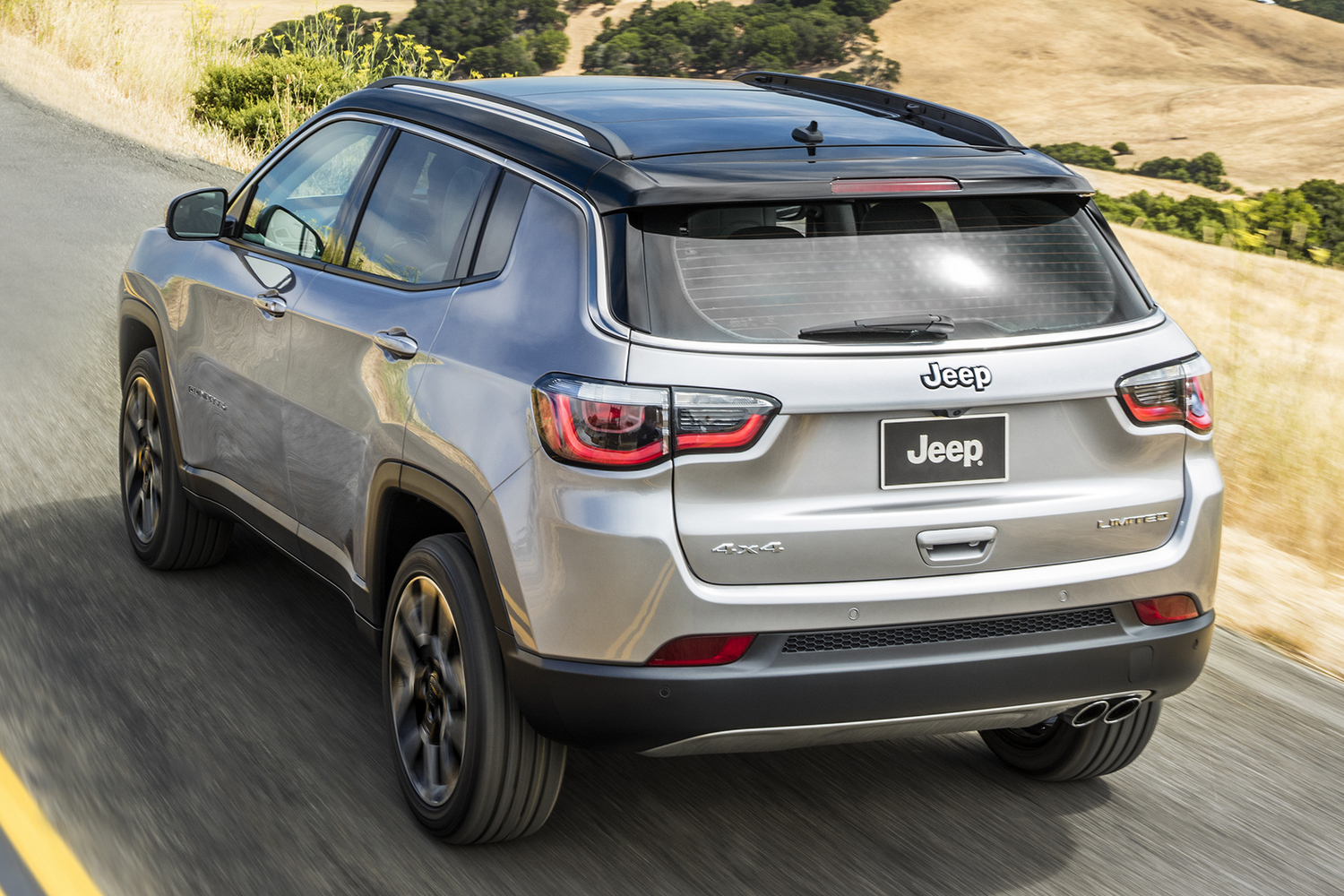 Jeep Compass: Renegade, nagyobbaknak 24