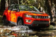 Jeep Compass: Renegade, nagyobbaknak 71