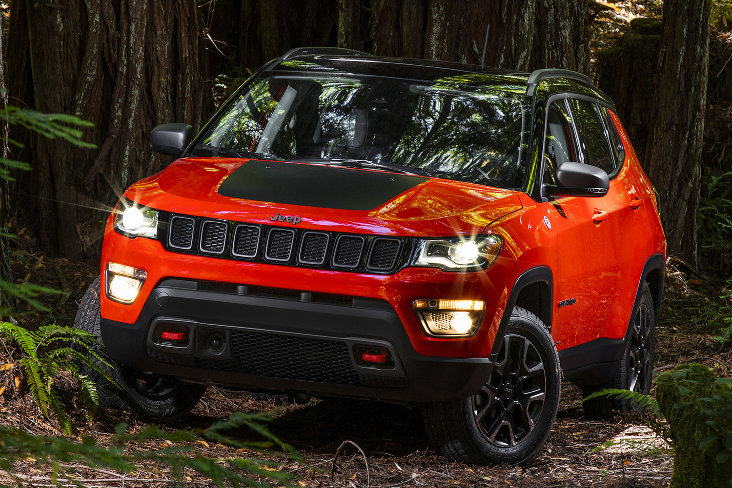 Jeep Compass: Renegade, nagyobbaknak 36