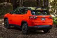 Jeep Compass: Renegade, nagyobbaknak 74