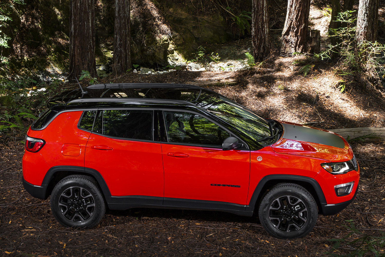 Jeep Compass: Renegade, nagyobbaknak 38