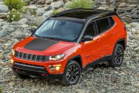 Jeep Compass: Renegade, nagyobbaknak 42