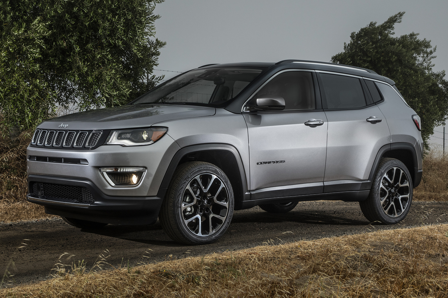 Jeep Compass: Renegade, nagyobbaknak 17