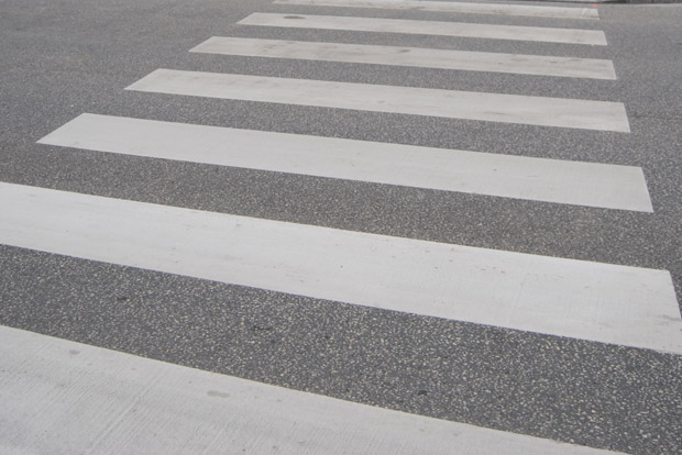 A jövő héttől lámpa lesz a budai halálzebránál