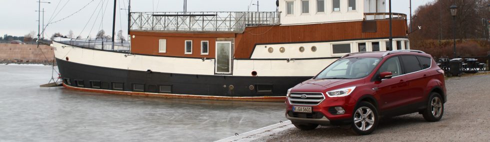 Okosabb, kényelmesebb: Ford Kuga 2016