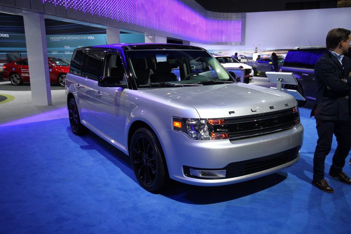 Los Angeles: Autószalon másként 20 Rettenetesen csúnya,de praktikus jószág a Ford Flex, 36 ezer dollár körüli áron