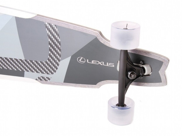 Itt a legkisebb fogyasztású Lexus