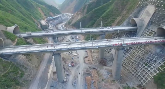 Égi alagutat épít Kína