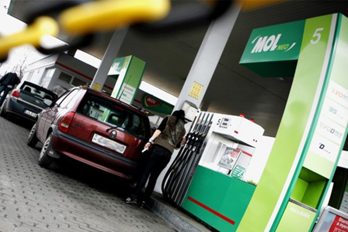 Nagy váltás előtt a magyar üzemanyagok