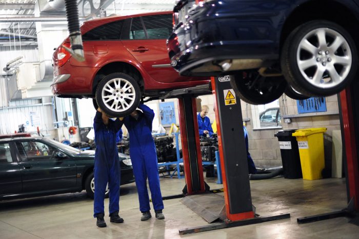 Óriási balhé pattant ki az importautók miatt itthon