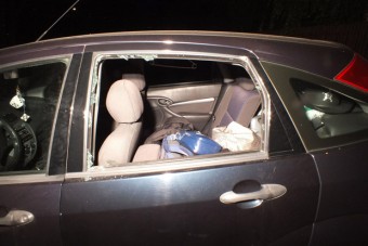 Lakodalom alatt törte fel sorra az autókat