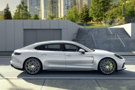 Porsche Panamera: új alapmotor, új csúcskivitel 2