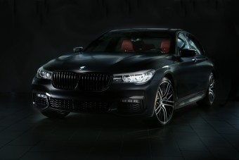 Dögös gúnyát húztak a villanyos 7-es BMW-re