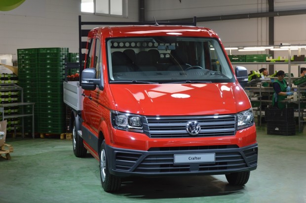 Erre biztosan felszisszennek a Mercedesnél 2 Ideális jármű a gyümölcs- és zöldségtermesztéshez.