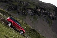 Sípályán száguldott alá a Range Rover Sport 20