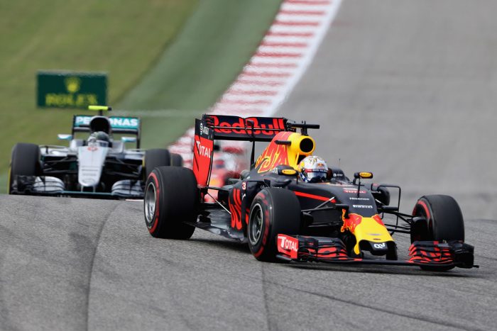F1: A Red Bull teheti bajnokká Hamiltont vasárnap