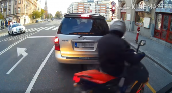 Pofátlan robogós rázta le az őt 