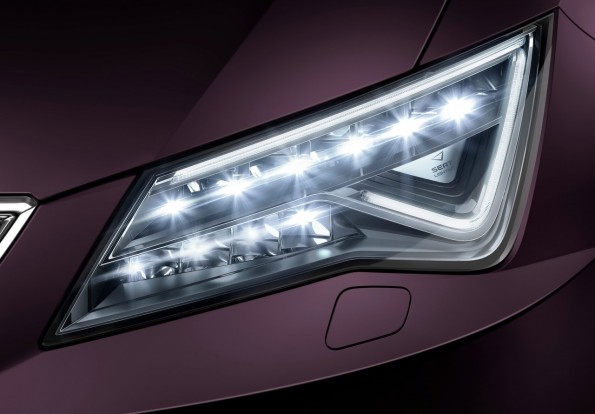 Sokkal okosabb és kicsit frissebb a SEAT Leon 7 | Vezess Seat-Leon_ST-2017-1280-0b