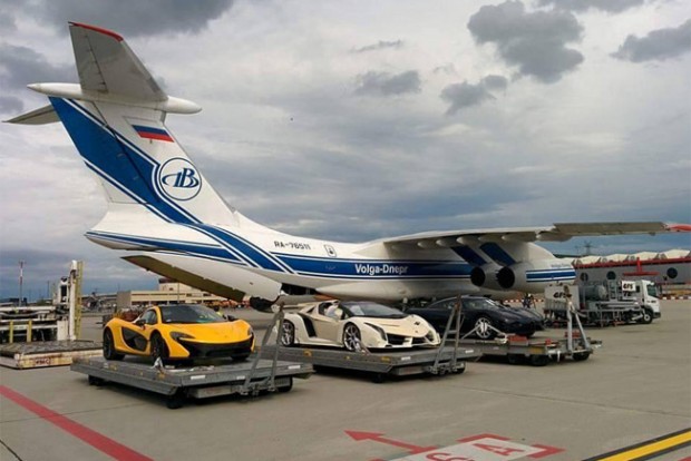 Elképesztő luxusautó-gyűjteményt foglaltak le