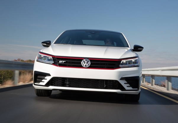 Volkswagen-Passat_GT_Concept-2016-1280-07