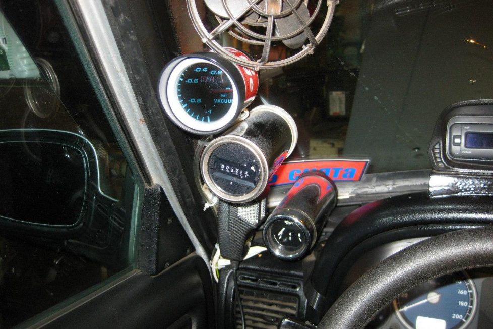 Ez a szürreális Volga belső lórúgásként hat a jóízlésre 9 | Vezess 011 (1)