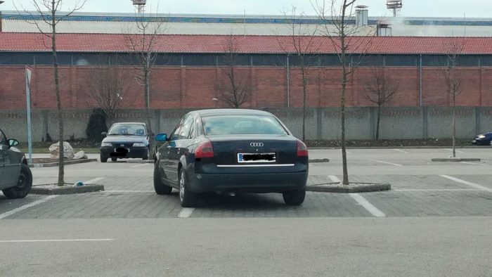 Két hely kellett az audisnak a csornai Tescónál 1 | Vezess 1280