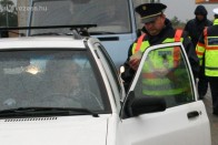 Szabályos autósokat büntetett a rendőrség 114
