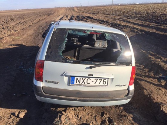 Aljas támadás egy lerobbant autó ellen Nagykőrösön 5 | Vezess 15697618_1235821943138495_4627852871997243587_n