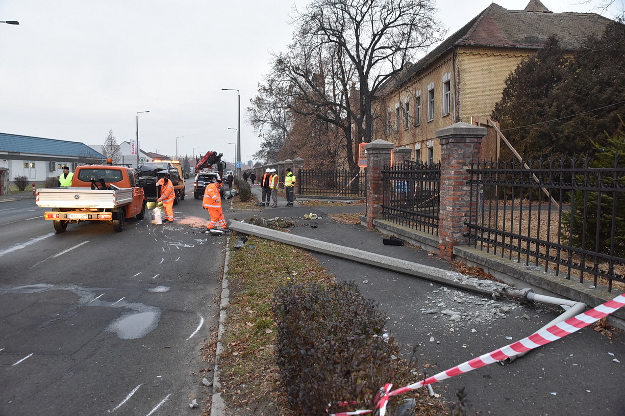 Rosszul lett a sofőr, tarolt az Audi Szombathelyen 6