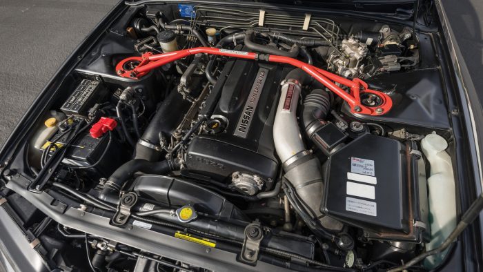 1989-nissan-skylline-gt-r-r32-auction (2)