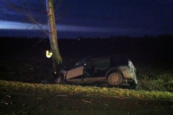 Árokba borult egy autó, két halott