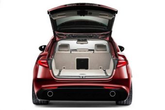 Fotókon az Alfa Romeo szuperkombija