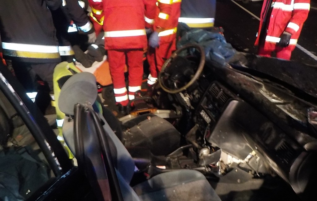 Autóval ütközött egy kisbusz Ceglédnél – képeken a baleset 6