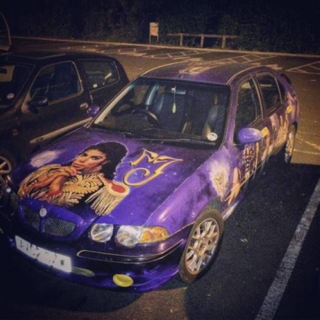 24 eszement autó a világ útjairól 8