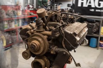 Nézz meg 40 ezer képet egy legendás motor újjászületéséről