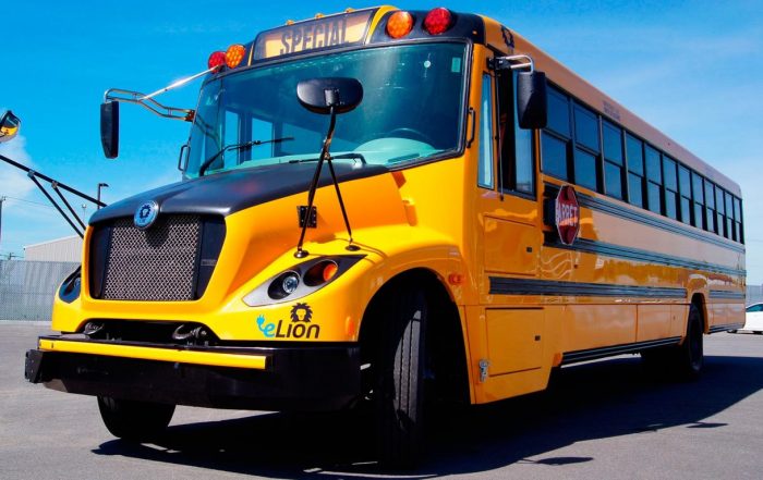 Elektromos buszokkal járhatnak iskolába a gyerekek