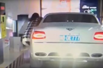 A nap videója: észt nem osztottak a Bentleyhez