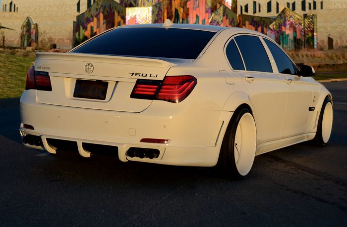 Ennyire szürreális BMW-t még nem láttunk 2 | Vezess cc83369a6213bfd2f5341d8e3e25914e