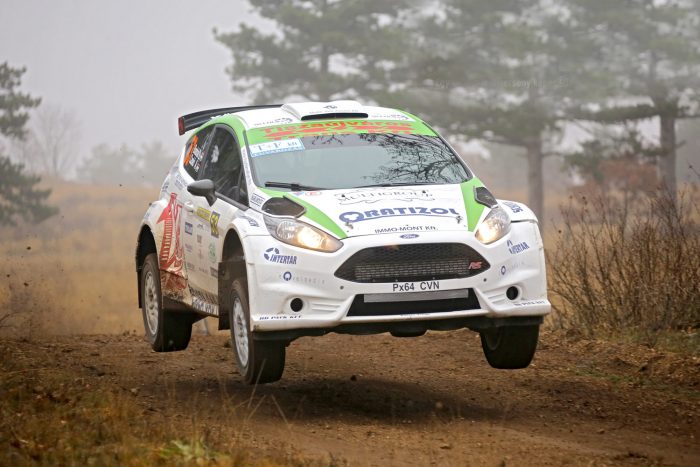 Indul a magyar bulifutam