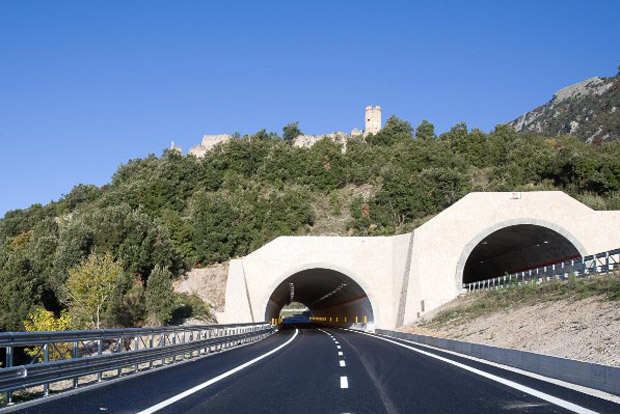 Befejezték az autópályát, ami 55 évig épült