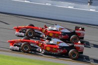F1: Oválpályán repesztett Vettel és Räikkönen – videó 28