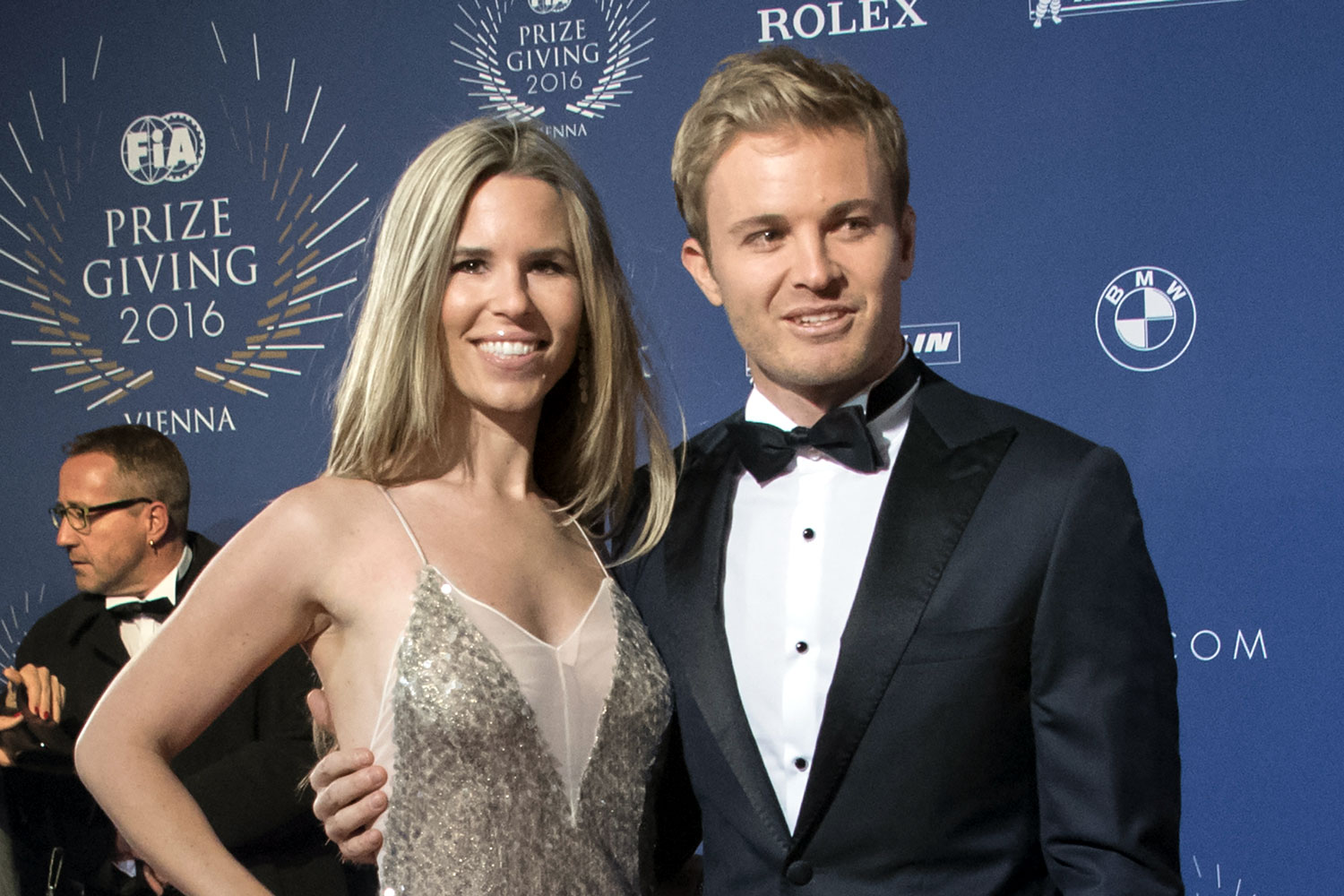 F1: Rosberg átvette a bajnoki kupát – videó 14