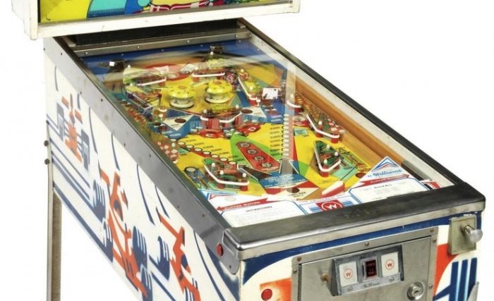 Grand-Prix-pinball-machine-2-740x451