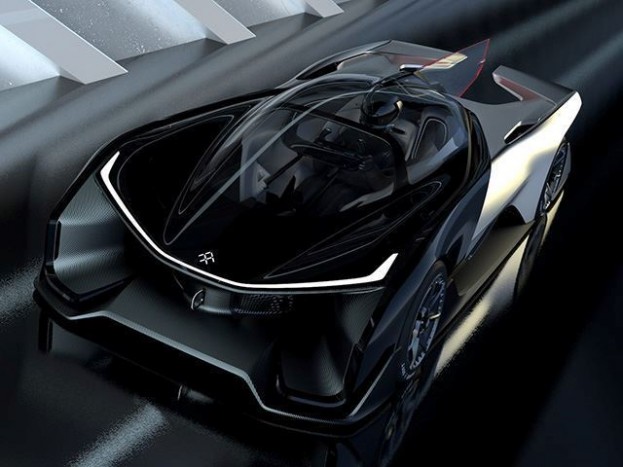 Sorra távoznak a vezetők a Tesla nagy riválisától