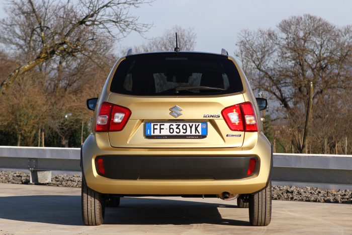 Felejts el mindent, amit eddig a Suzuki Ignisről gondoltál! 85 Virsli kerekek az autó sarkaiban
