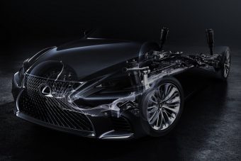 Januárban jön a Lexus új zászlóshajója