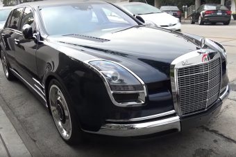 Borzasztóan egyedi Mercedes, szó szerint