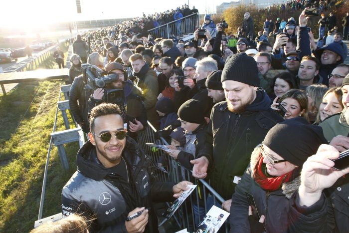 F1: Rosberg vállalná Hamilton oktatását 1 | Vezess mercedes_sindelfingen_06
